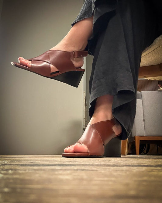 Sandália Anabela Pietra