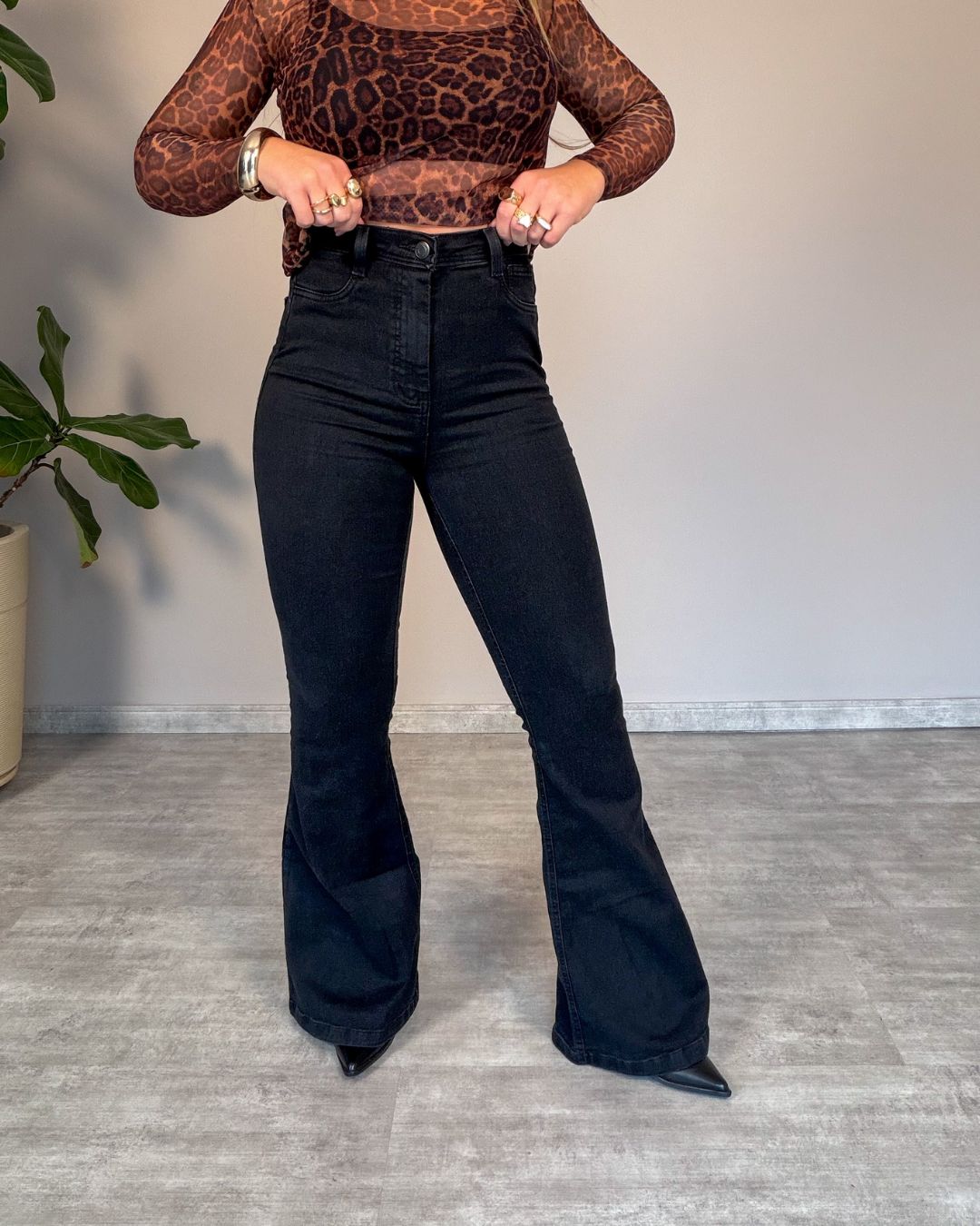 Calça Flare Super Lipo Preta