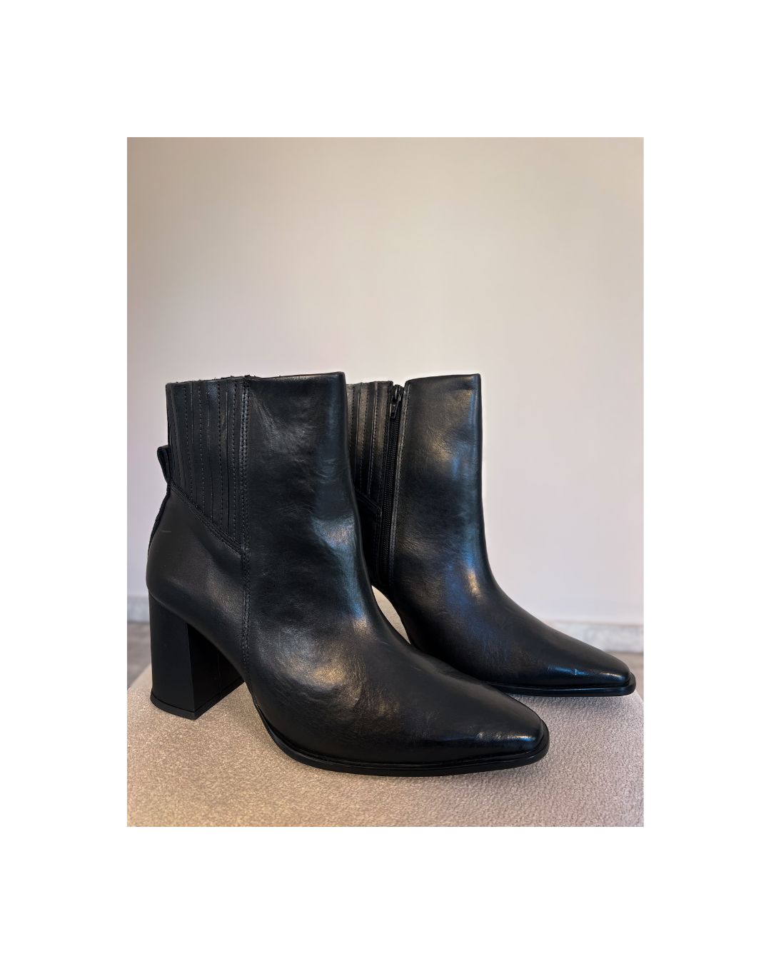 Bota Bico Fino