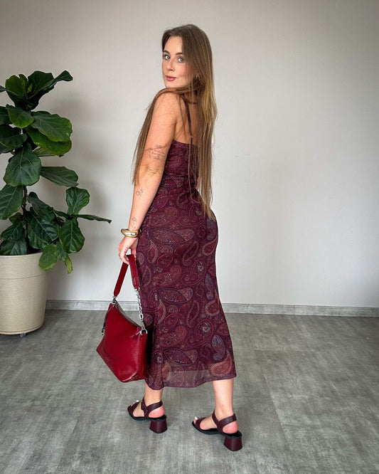 Vestido de Tule com Drapeado