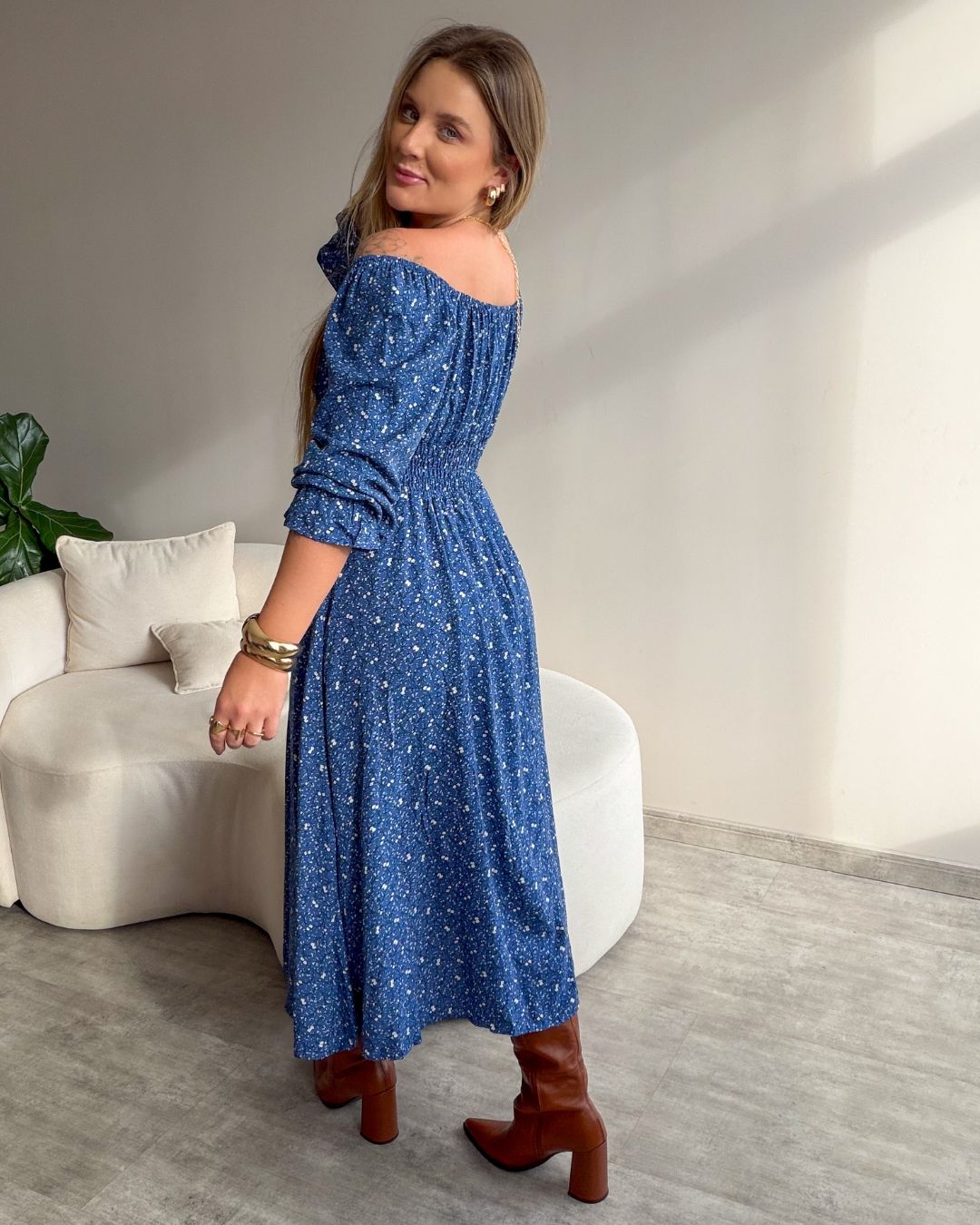 Vestido Midi Floral Ciganinha com Fenda