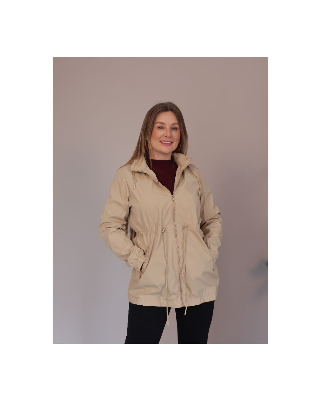 Parka Forrada com Ajuste na Cintura