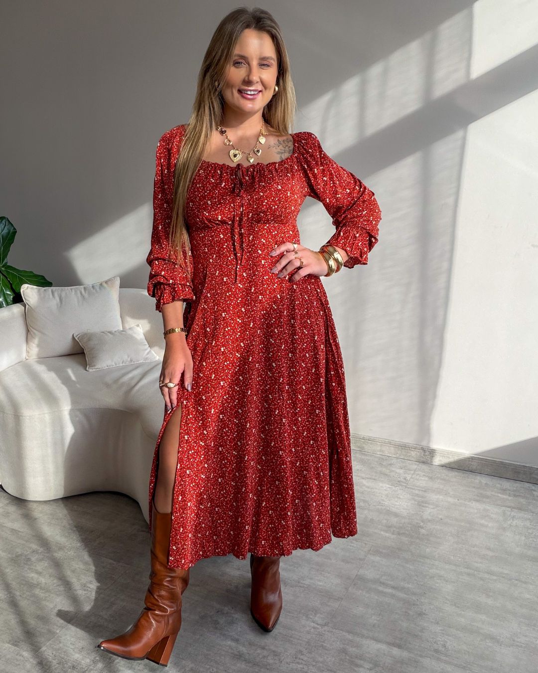 Vestido Midi Floral Ciganinha com Fenda
