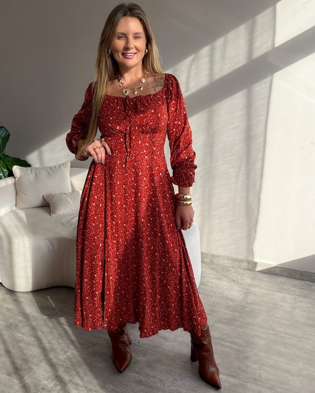 Vestido Midi Floral Ciganinha com Fenda