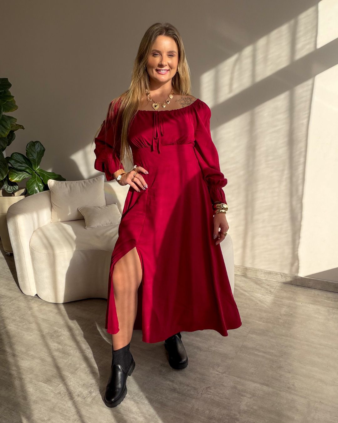Vestido Midi Floral Ciganinha com Fenda