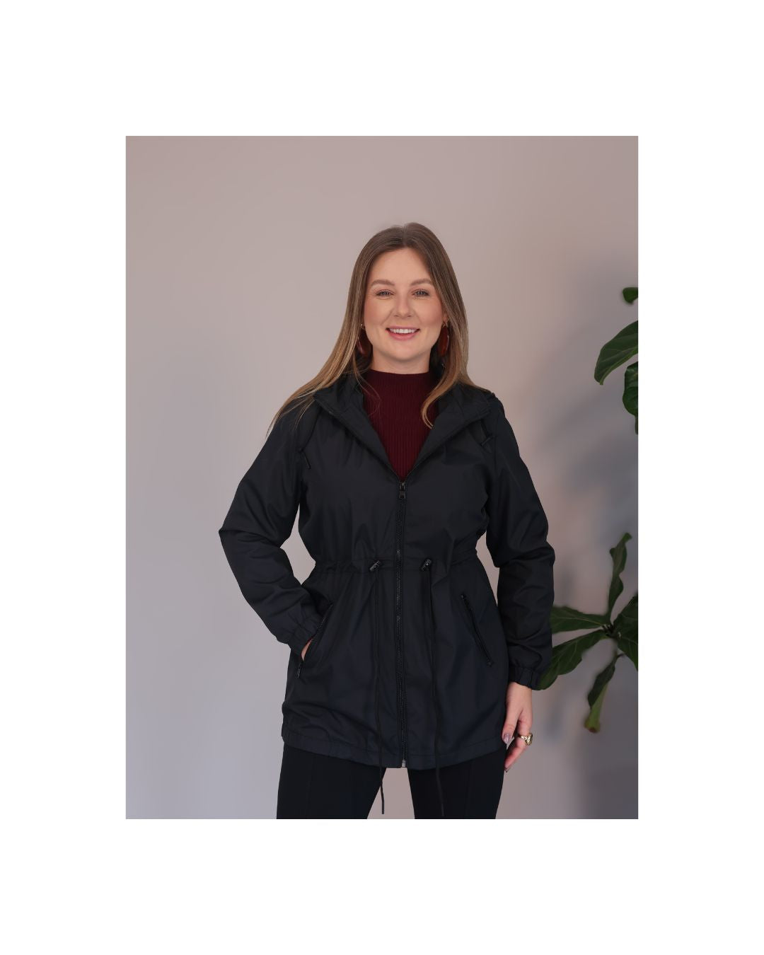 Parka Forrada com Ajuste na Cintura