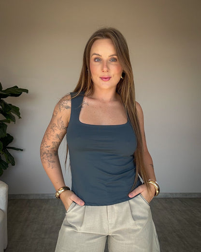 Blusa Regata em Poliamida Joaquina