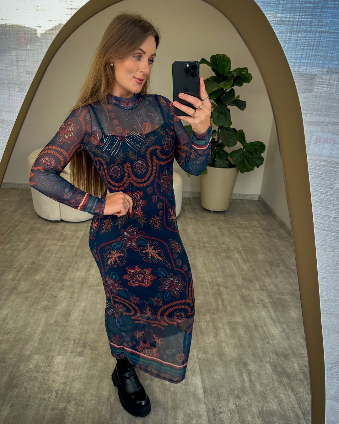 Vestido Manga Longa em Tule Isabel