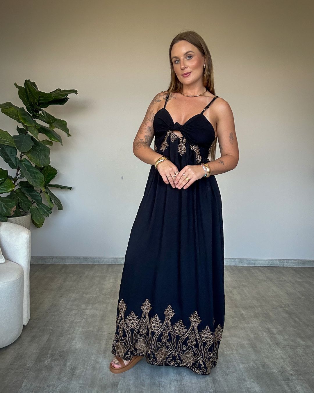 Vestido Bordado Isadora