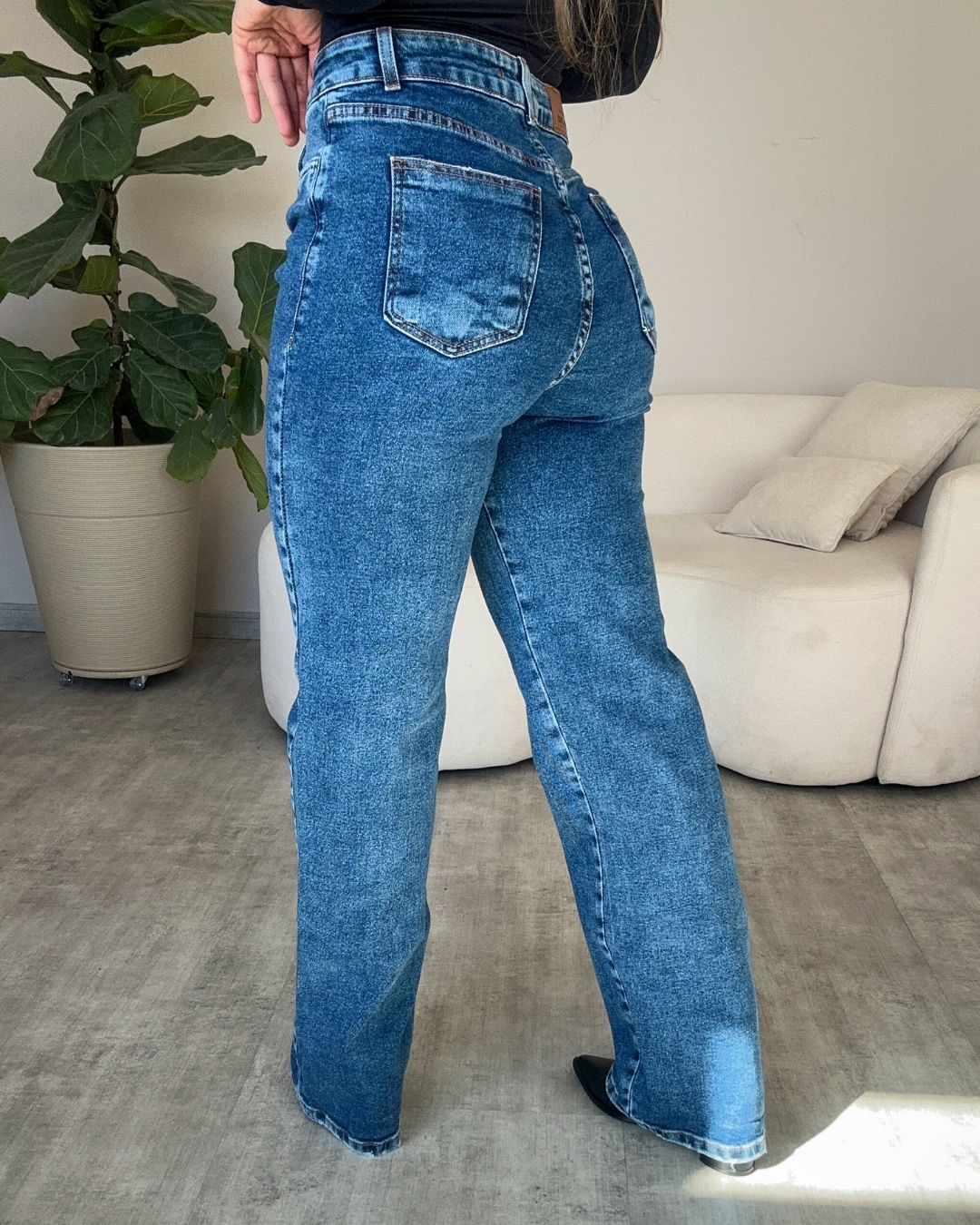 Calça Wide Leg Lavagem Escura