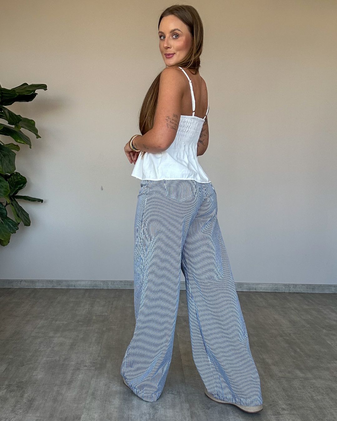 Calça Wide Leg Jeans Listrada Namiê