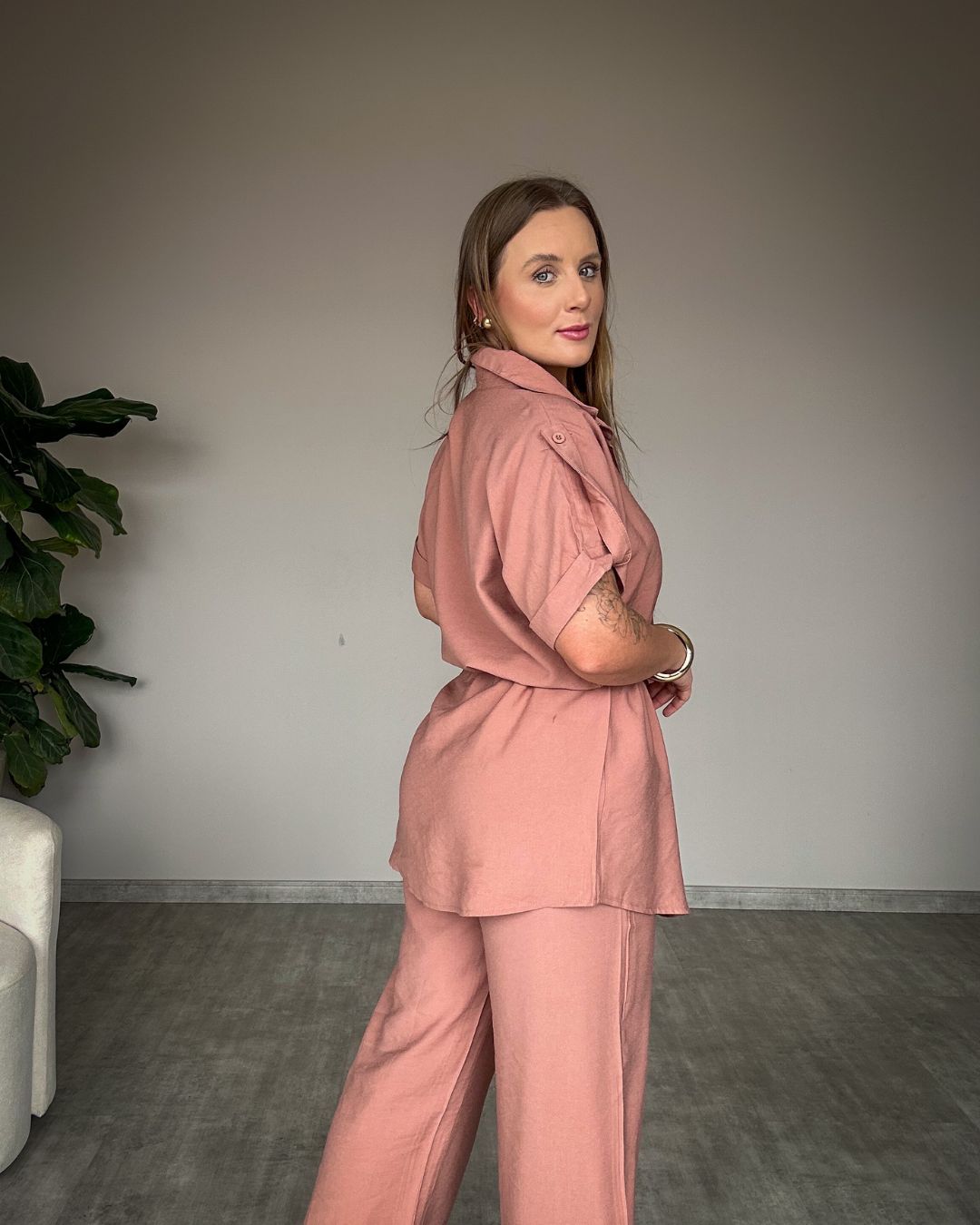 Conjunto Calça Pantalona e Camisa