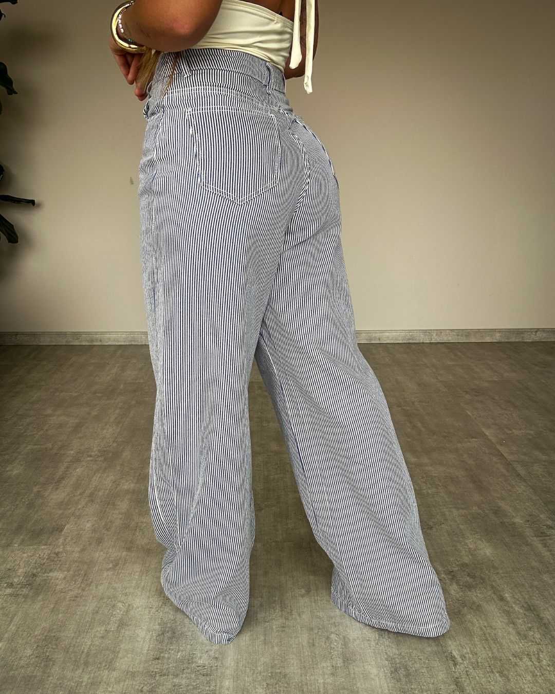 Calça Wide Leg Jeans Listrada Namiê