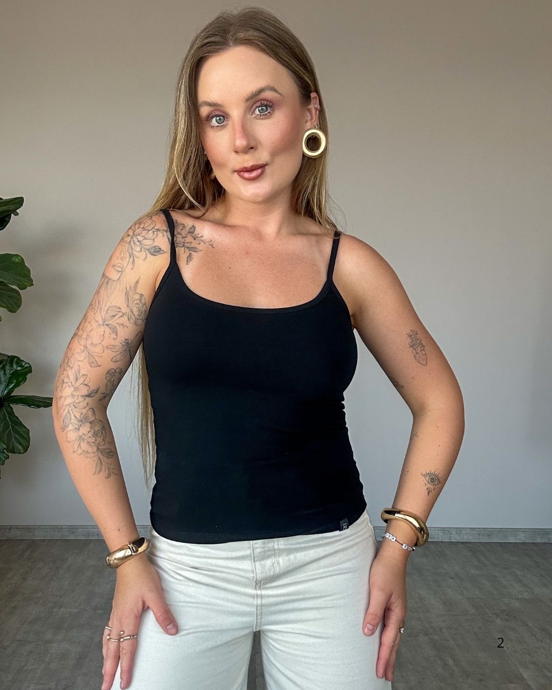 Regata Alça Fina Básica