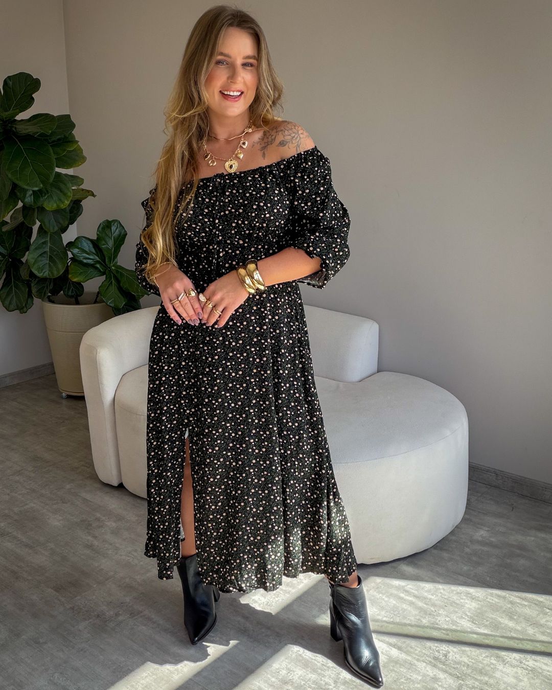 Vestido Midi Floral Ciganinha com Fenda