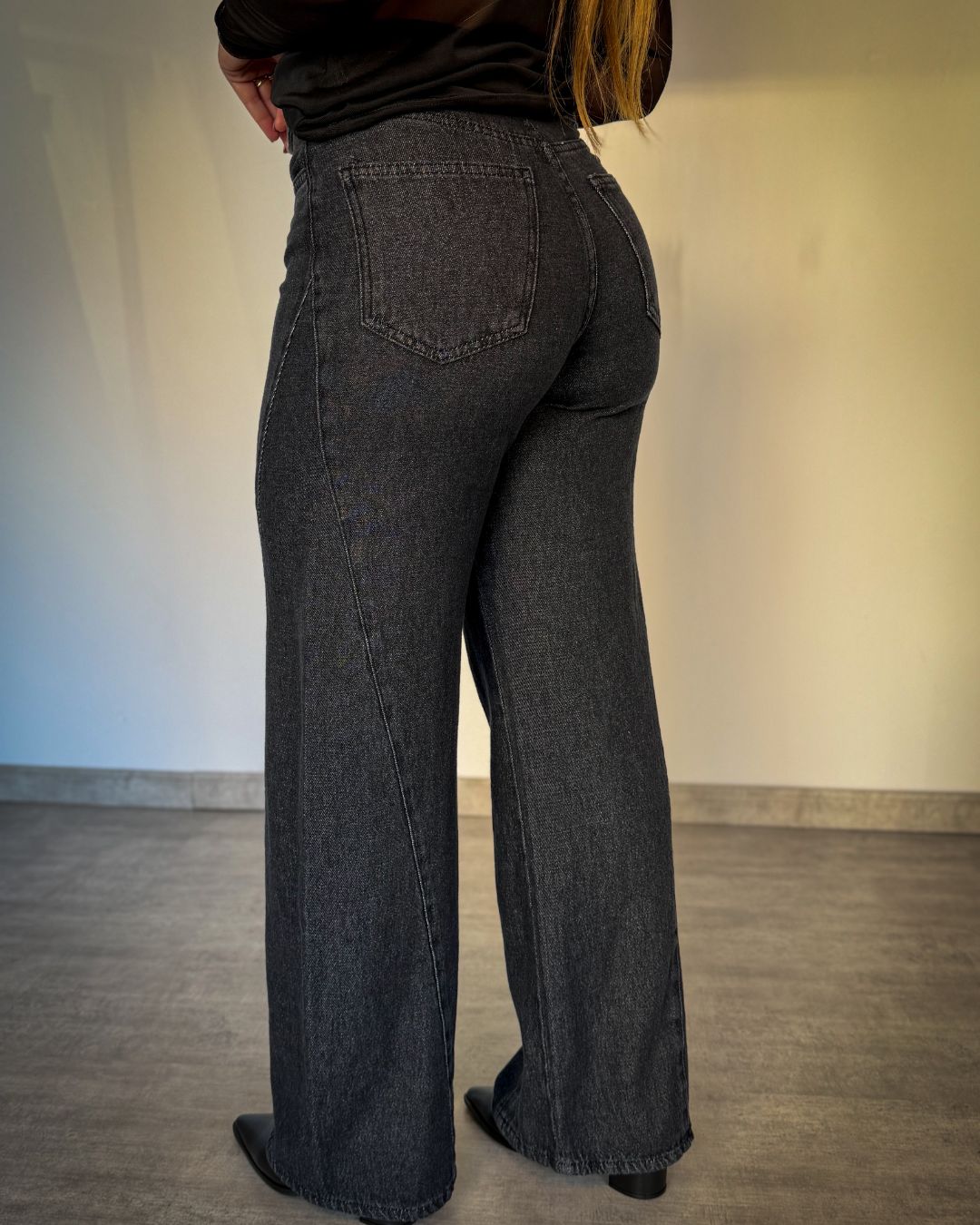 Calça Jeans Wide Leg  Joyce com Cinto