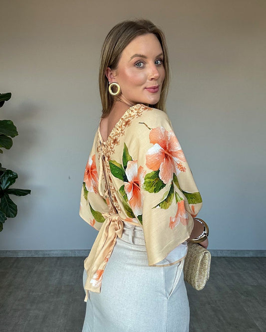 Blusa de Amarração nas Costas