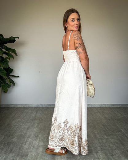 Vestido Bordado Isadora