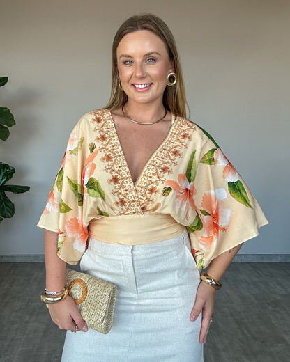 Blusa de Amarração nas Costas