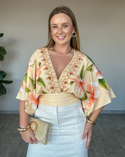 Blusa de Amarração nas Costas