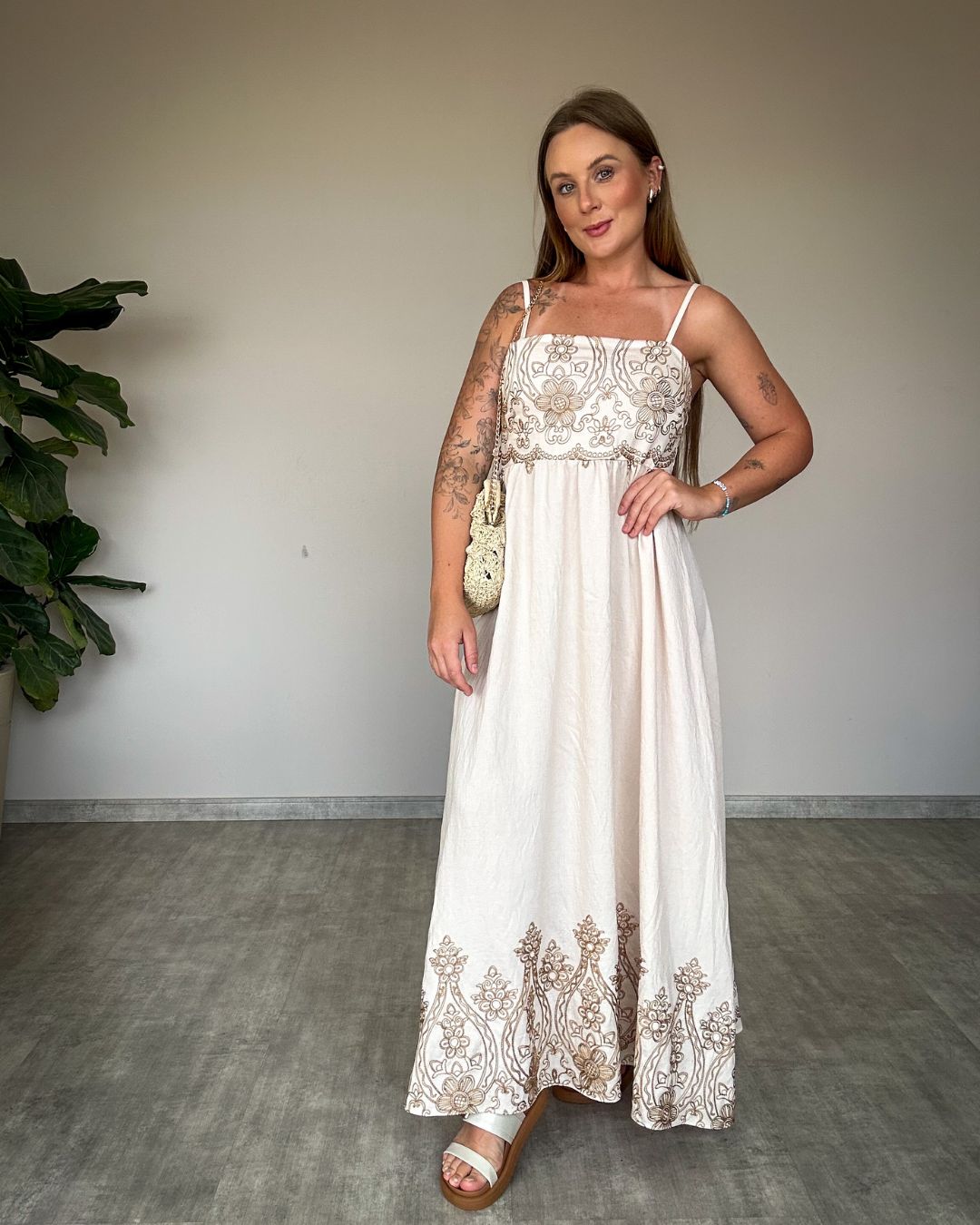 Vestido Bordado Isadora