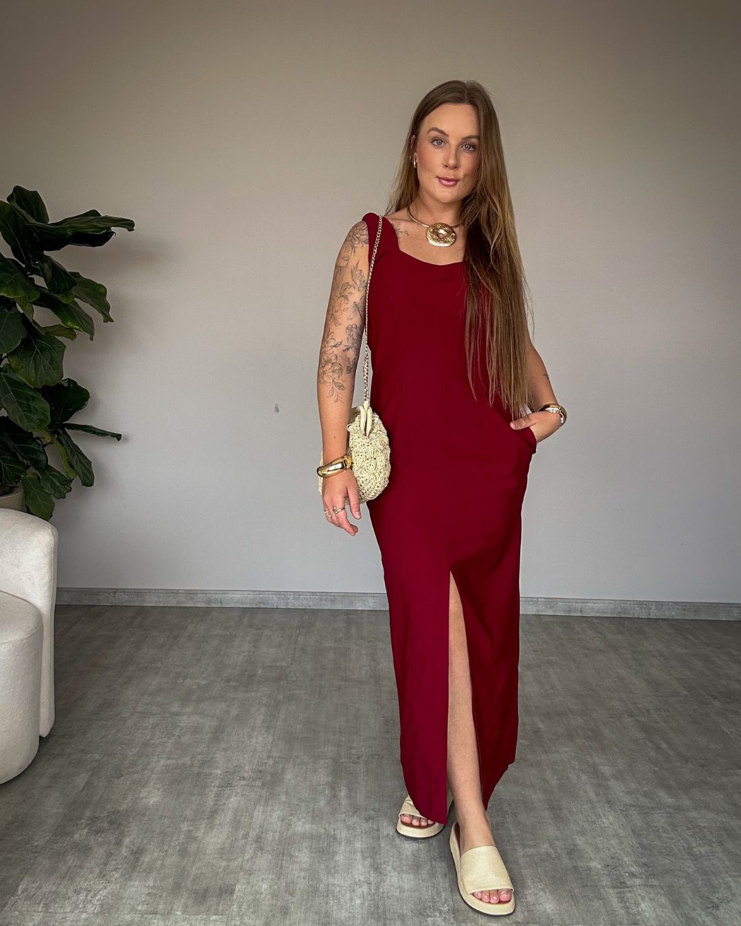 Vestido Midi com Fenda Frontal