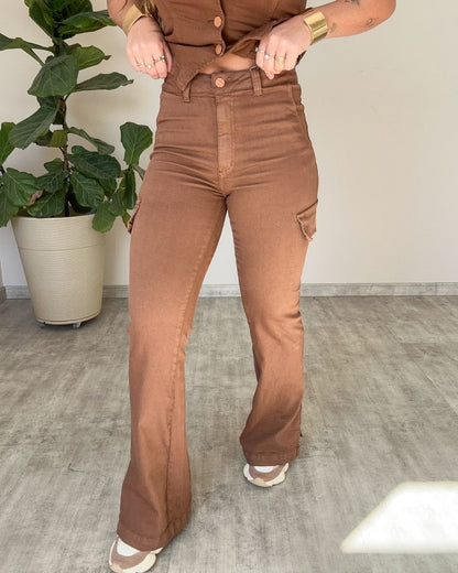 Calça Cargo Boot Cut Marrom Sonia