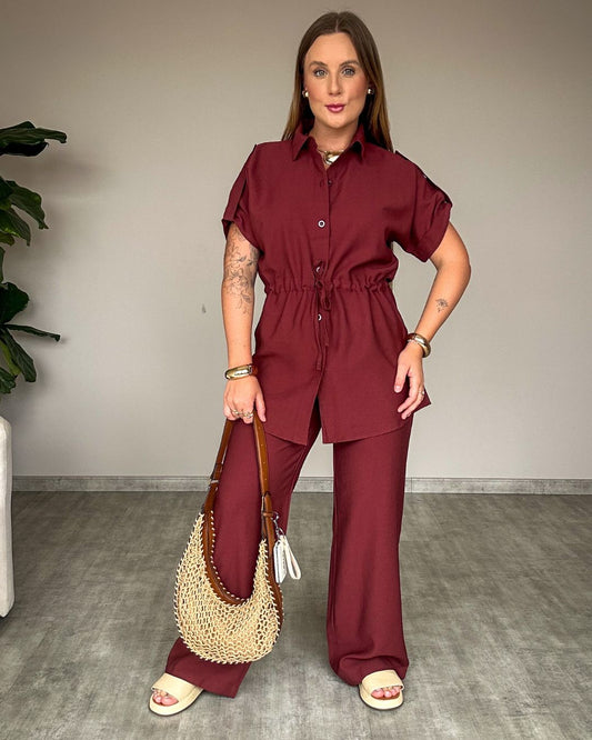 Conjunto Calça Pantalona e Camisa