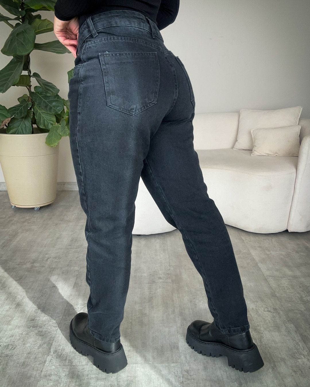 Calça Mom Estonada Delavê