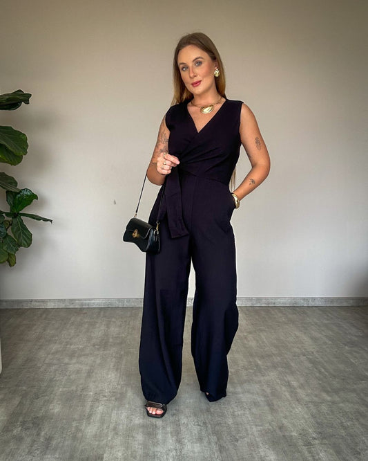 Macacão Alfaiataria com Amarração Frontal