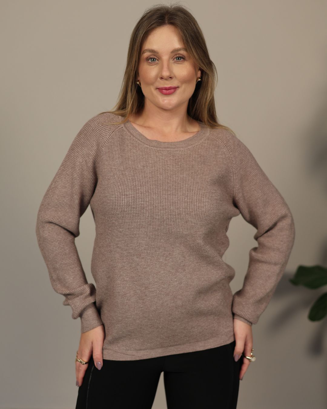 Blusa Modal Lisa com Detalhe Lateral no Ombro