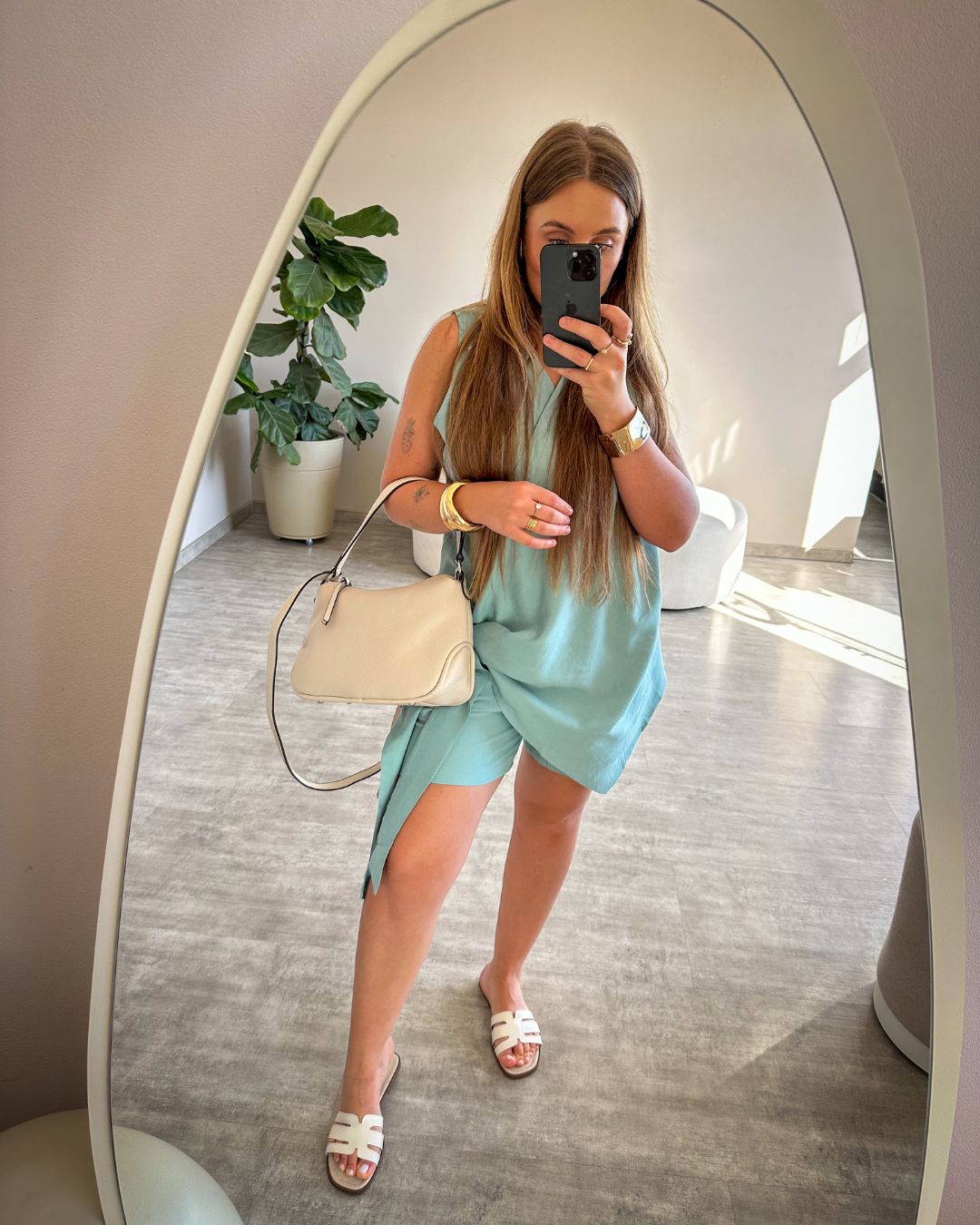 Conjunto Alfaiataria Short e Colete Transpassado