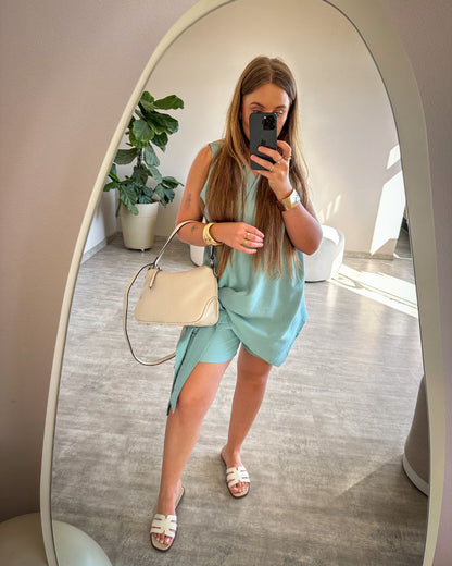 Conjunto Alfaiataria Short e Colete Transpassado