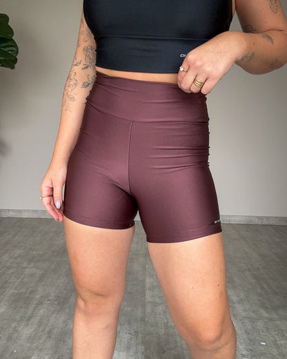Short Mirela
