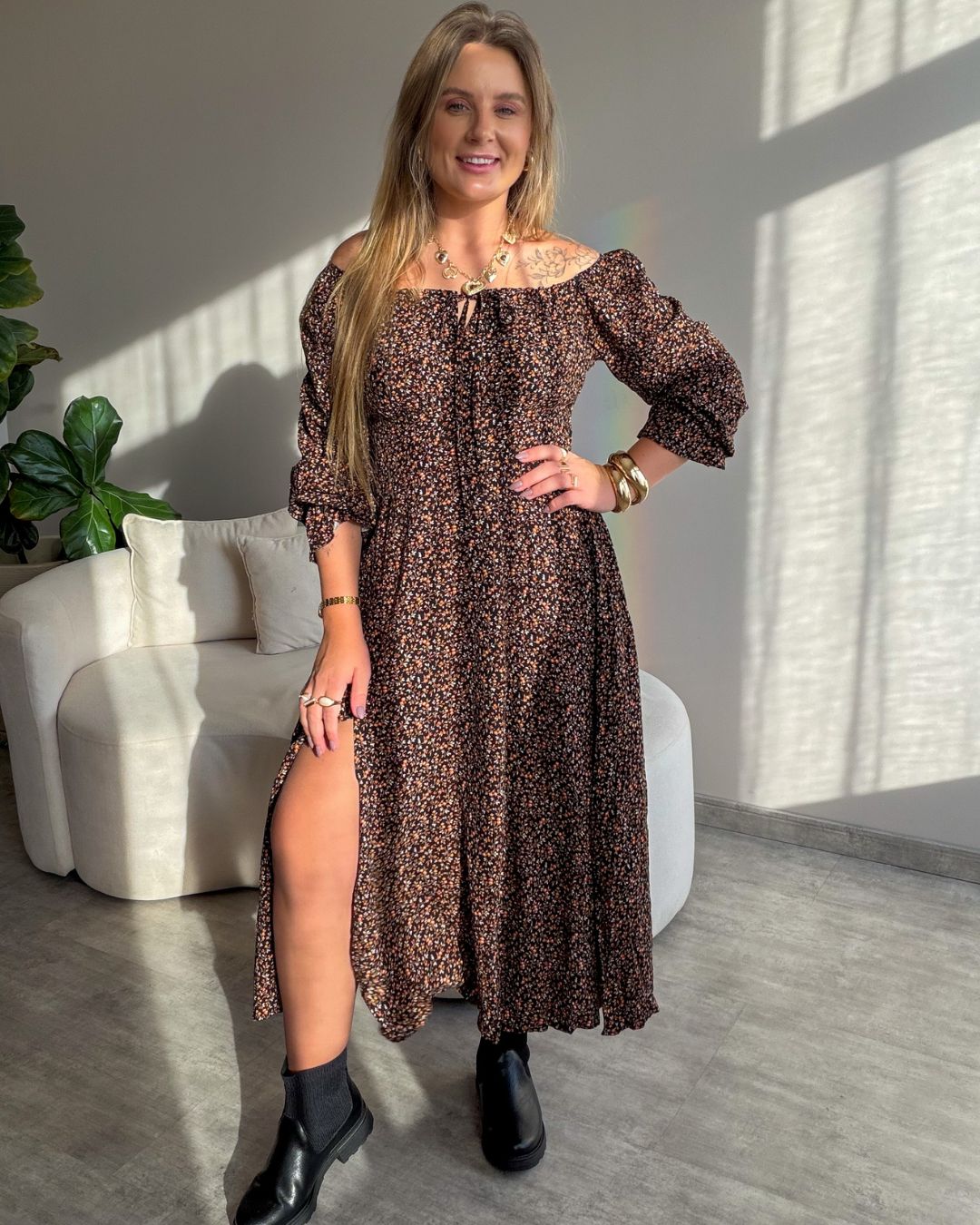 Vestido Midi Floral Ciganinha com Fenda