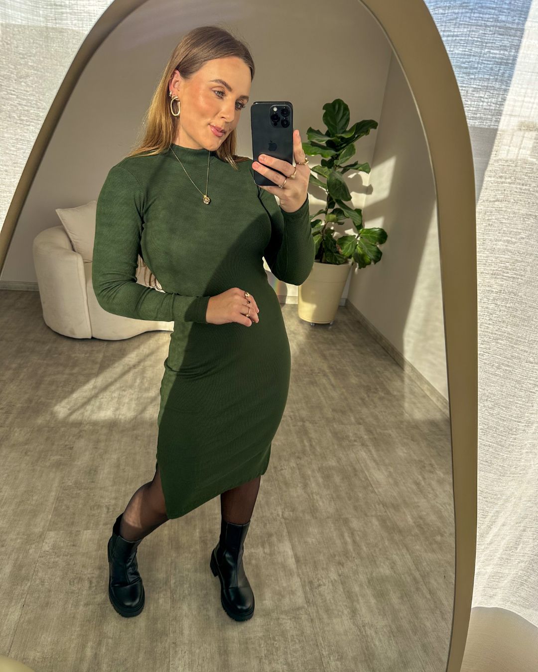 Vestido Canelado Midi Isaura