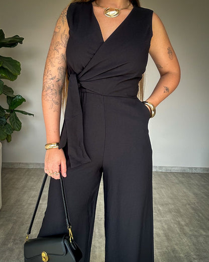 Macacão Alfaiataria com Amarração Frontal