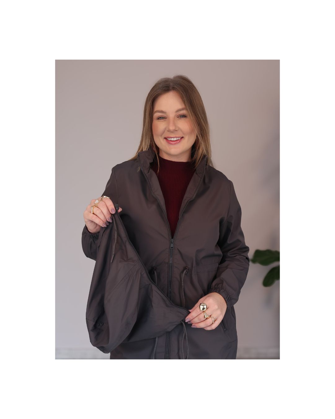Parka Forrada com Ajuste na Cintura