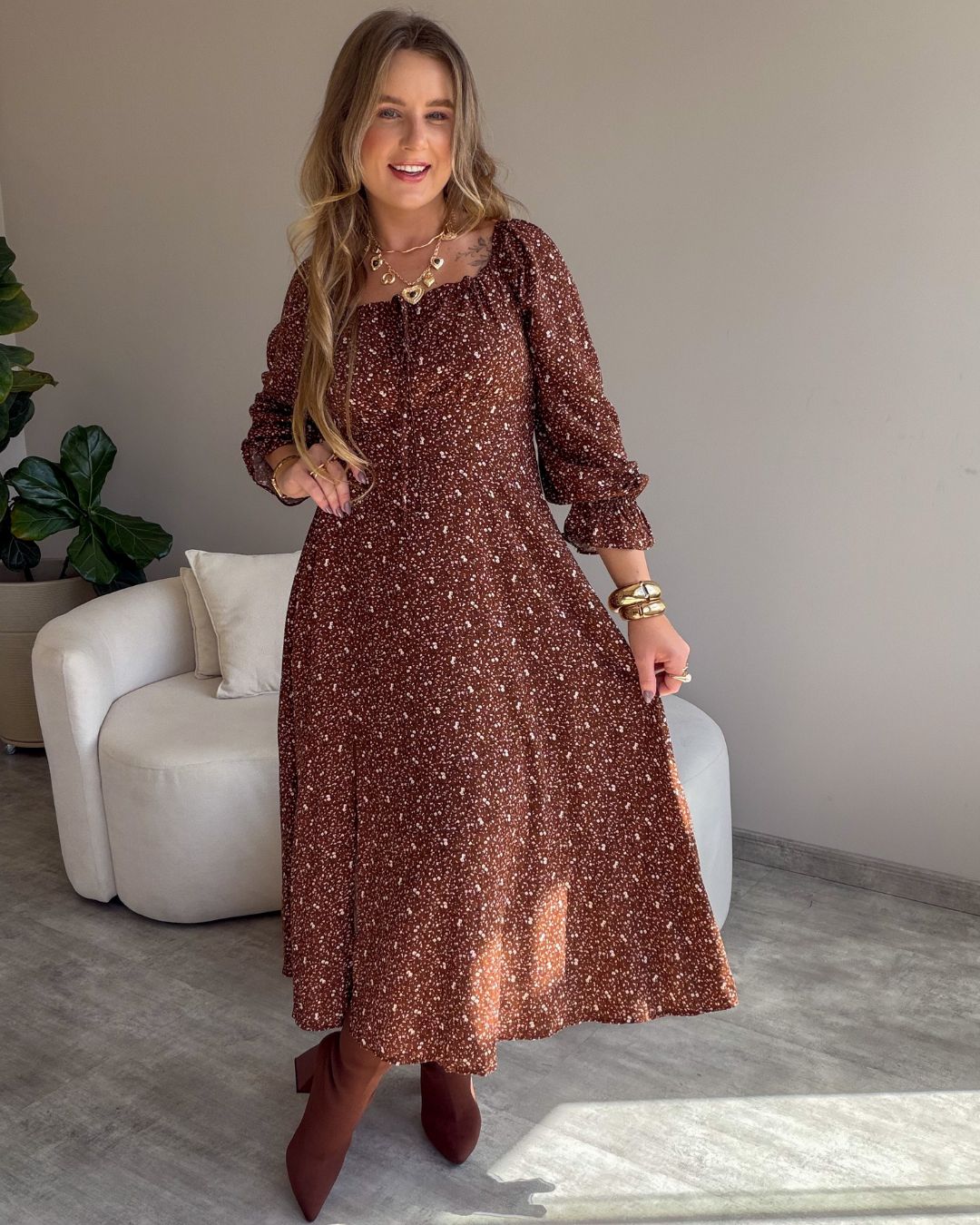 Vestido Midi Floral Ciganinha com Fenda