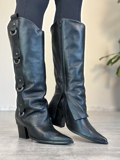 Bota Capa e Argola Lateral
