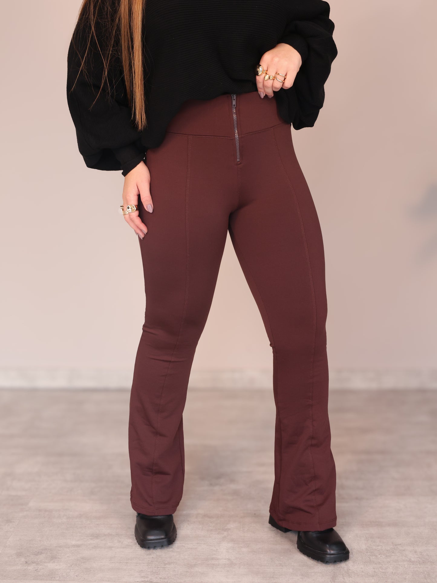 Legging Flare Térmica com Zíper Frontal de enfeite