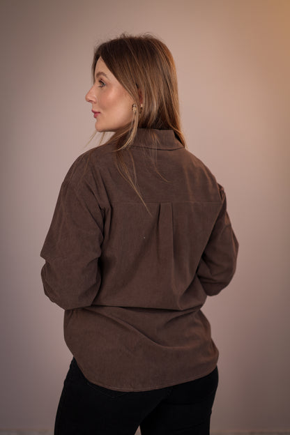 Camisa em Cotelê com Bolso Frontal