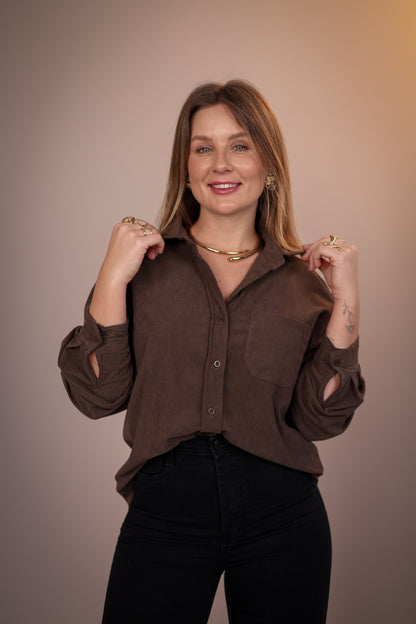 Camisa em Cotelê com Bolso Frontal