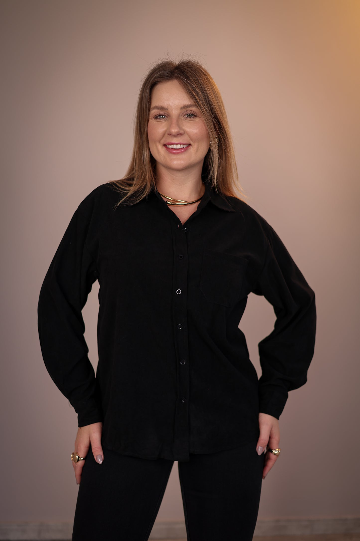 Camisa em Cotelê com Bolso Frontal