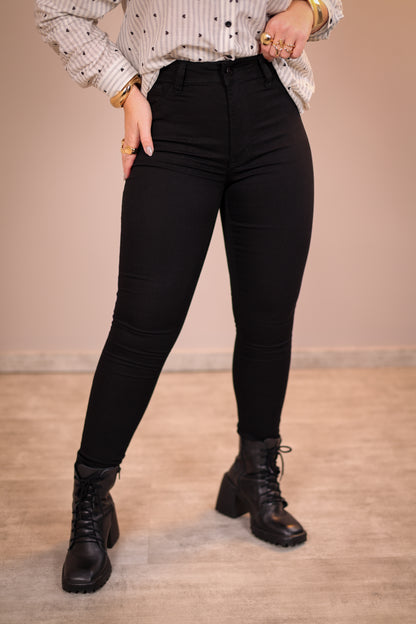 Calça Skinny Lia