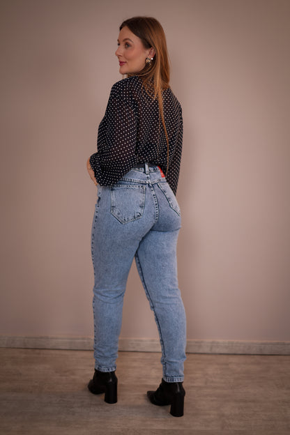 Calça Jeans Mom Marmorizada Escura