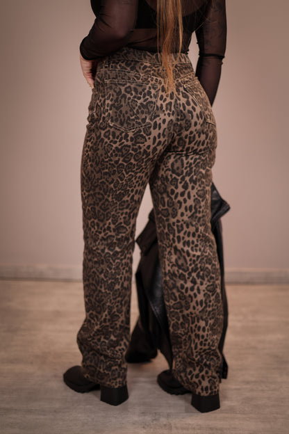 Calça Jeans Semi Wide Leg Animal Print