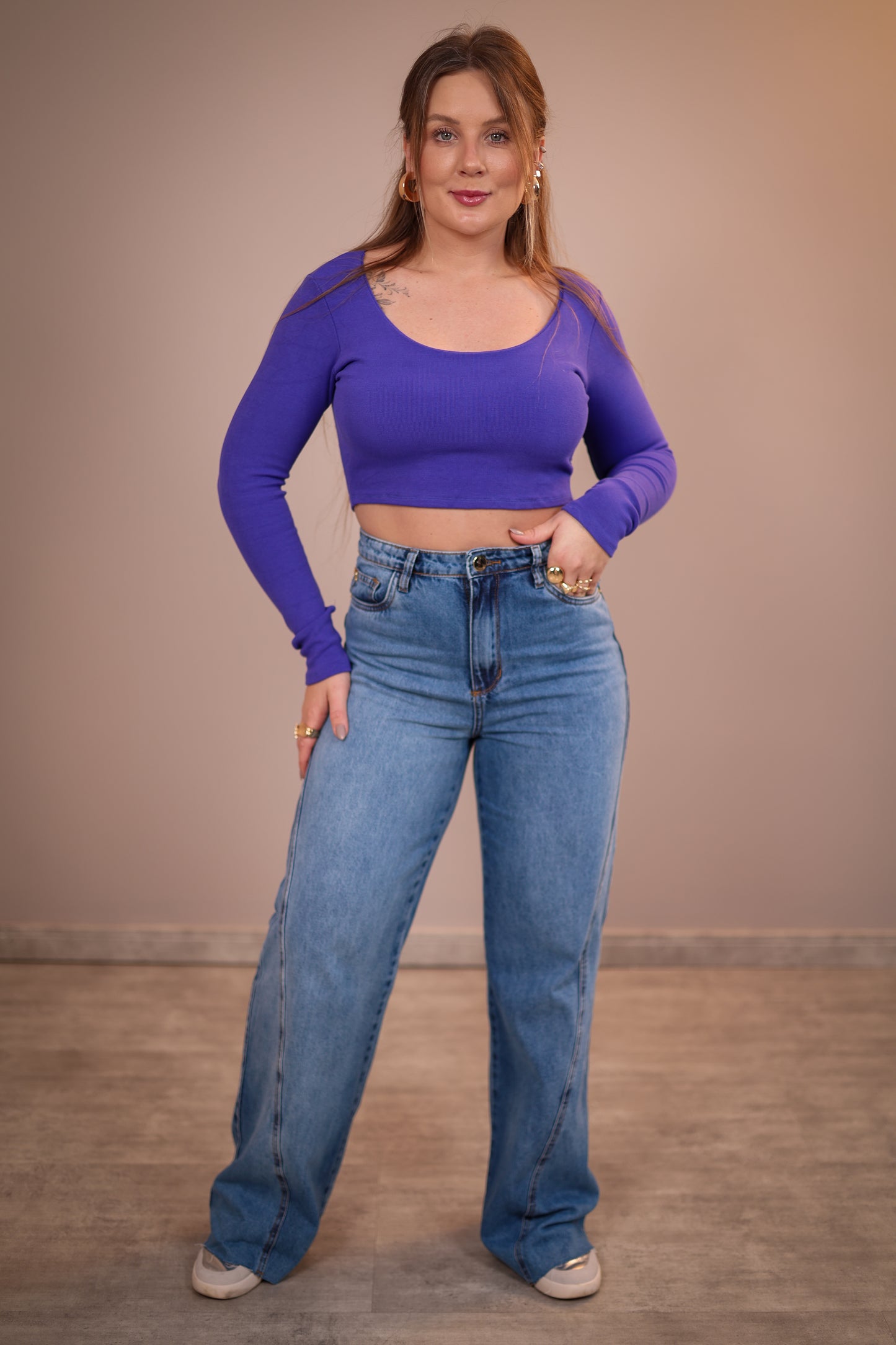 Calça Jeans Wide Leg Barra Desfiada