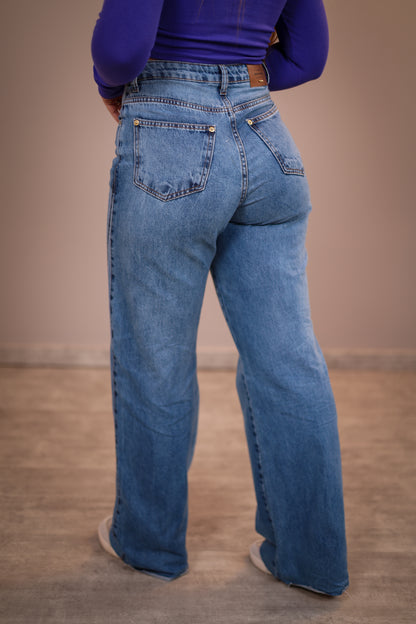 Calça Jeans Wide Leg Barra Desfiada