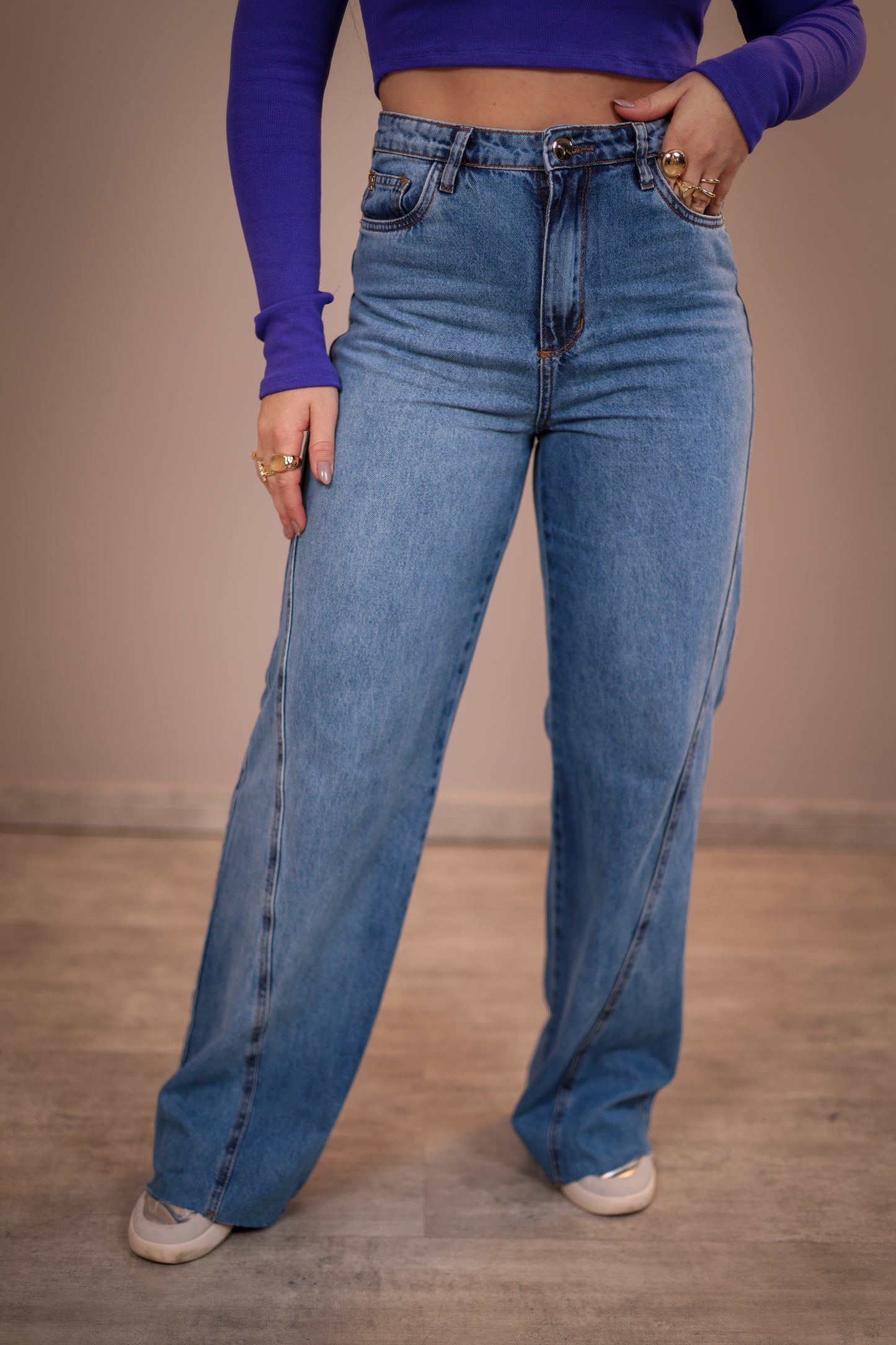 Calça Jeans Wide Leg Barra Desfiada